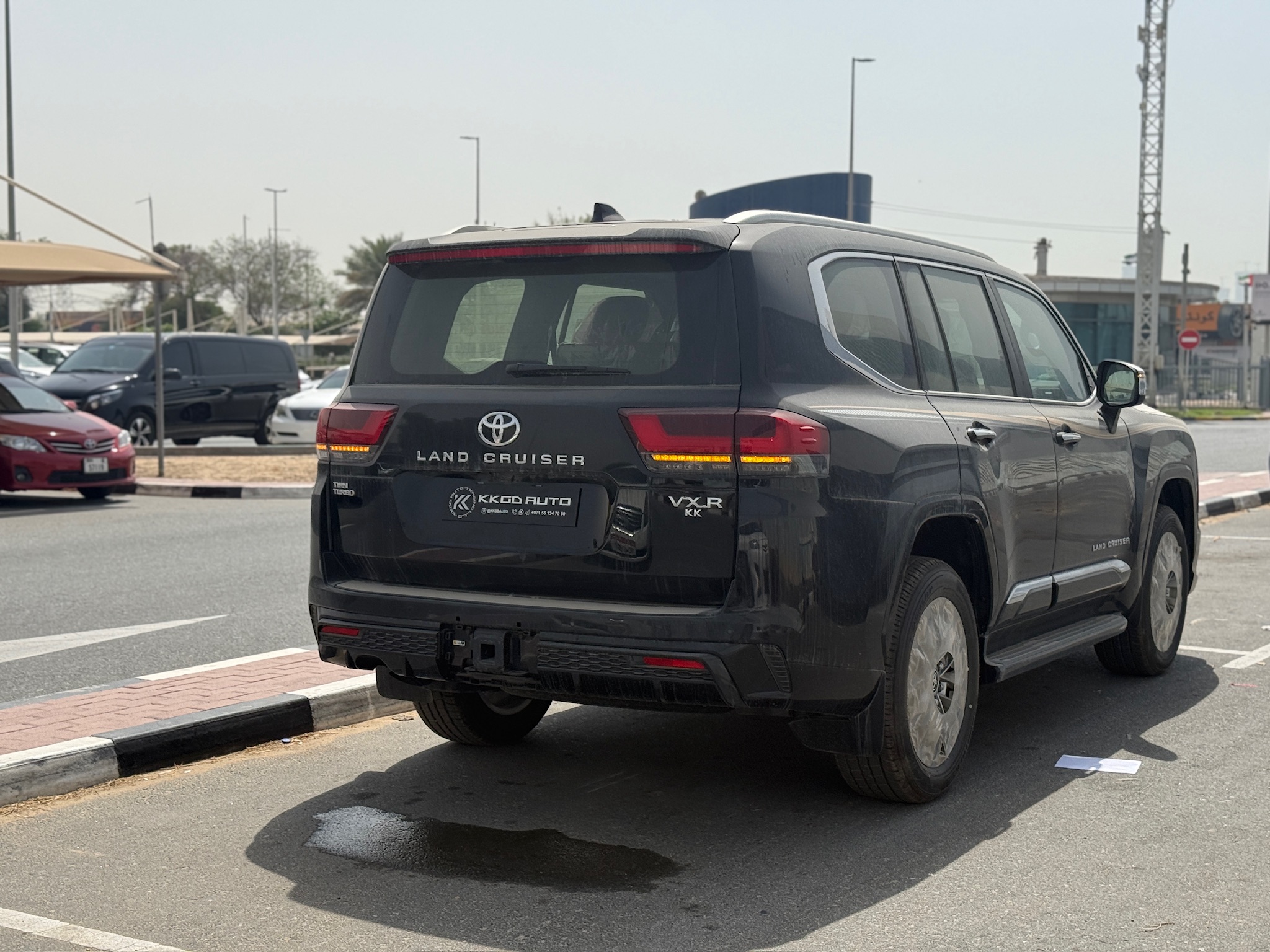2026 Toyota Land Cruiser 3.5L Twin Turbo VXR in black