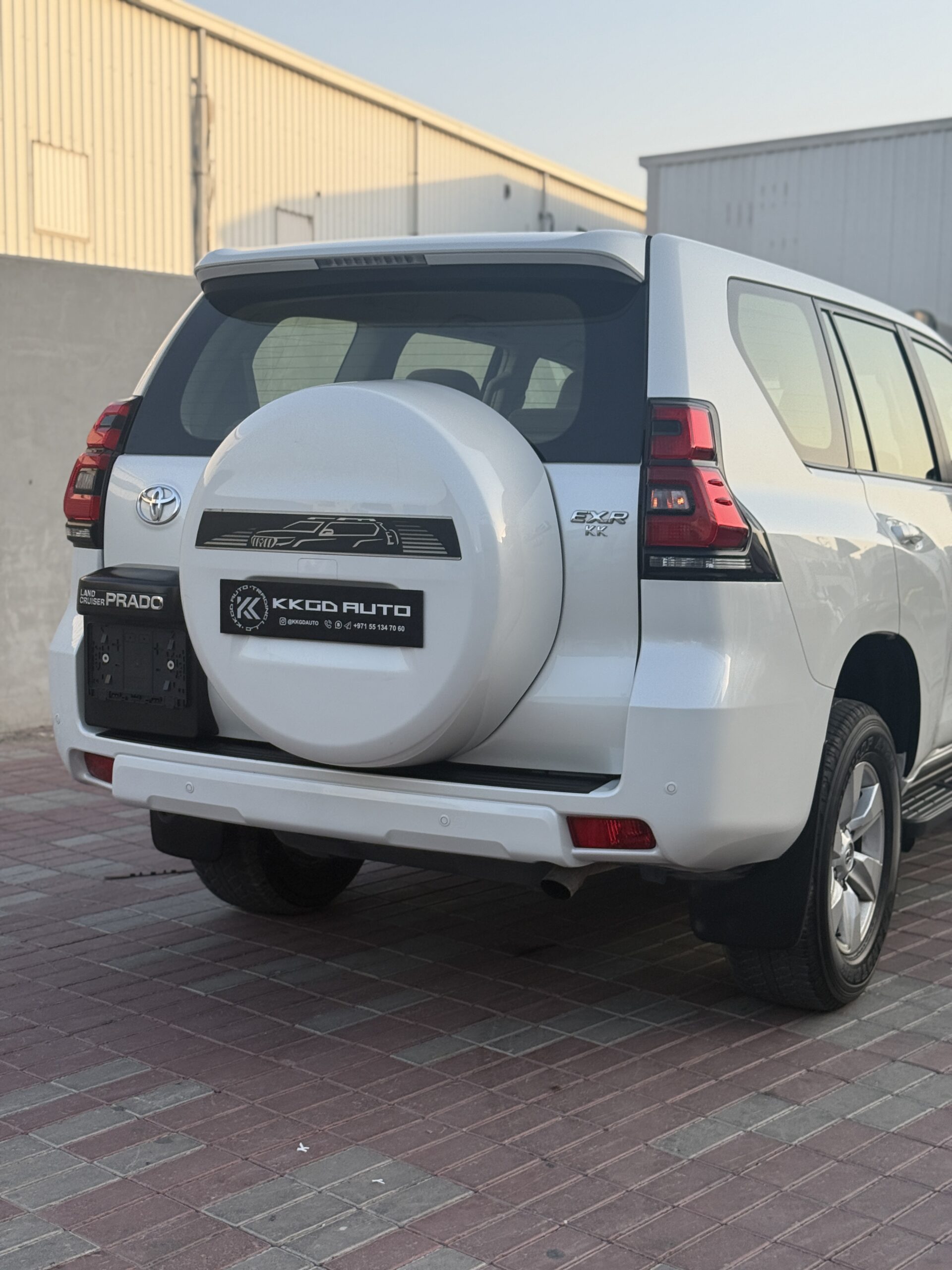 2023 Toyota Prado EXR 4.0L V6 in white